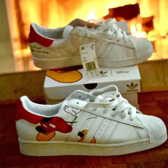 ADIDAS Originals Disney Mickey Mouse Superstars - Picture 4 of 5